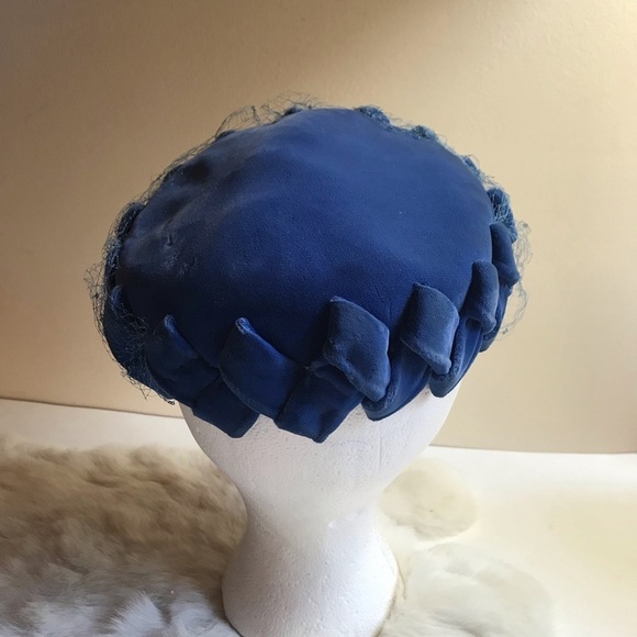 Vintage 50s Blue Velvet Hat Elizabeth Ford main image 10